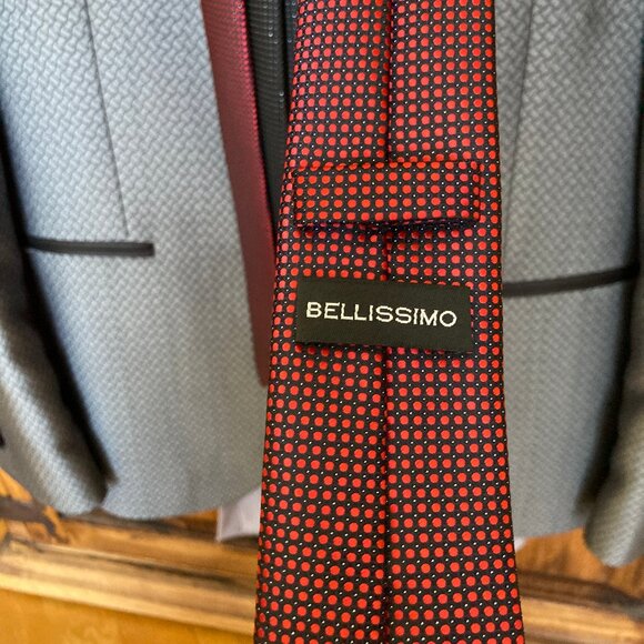 Beautiful Prom Suit for sale - Picture 9 of 10
